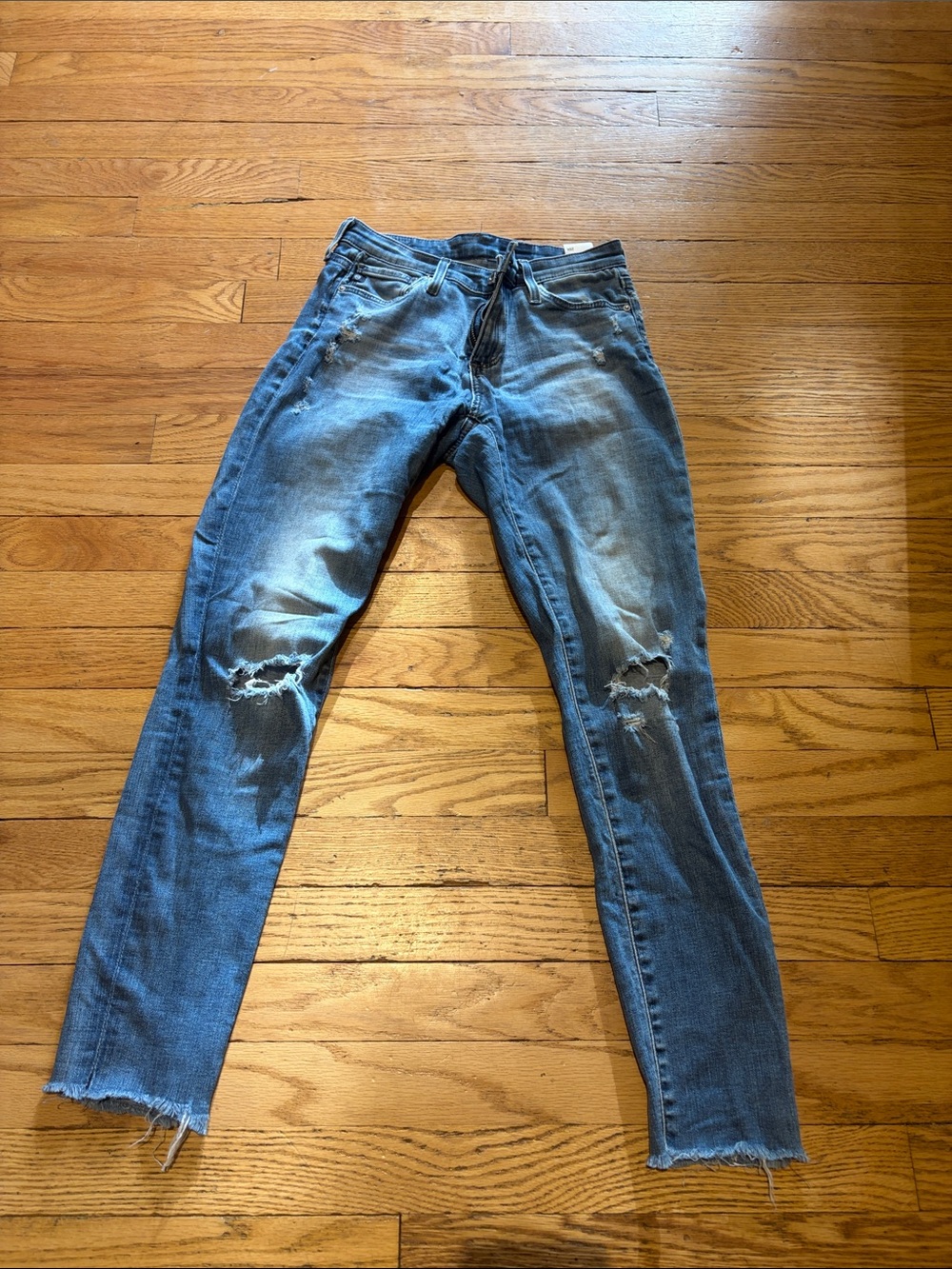 Women’s AG The Legging Ankle Distressed Blue Skinny Jeans. Size 25.